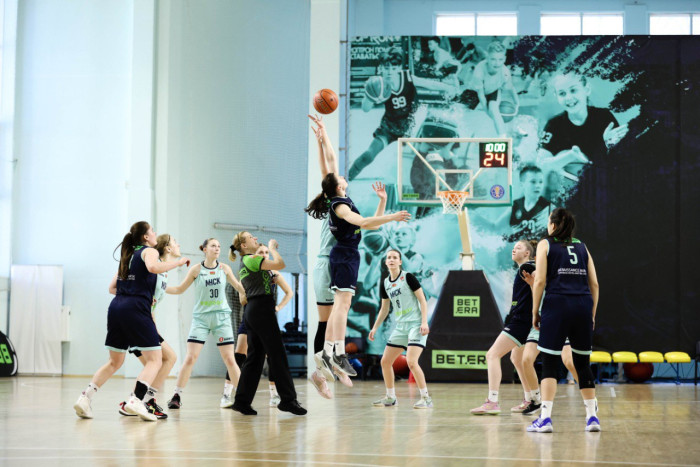 Результаты клубного дерби678